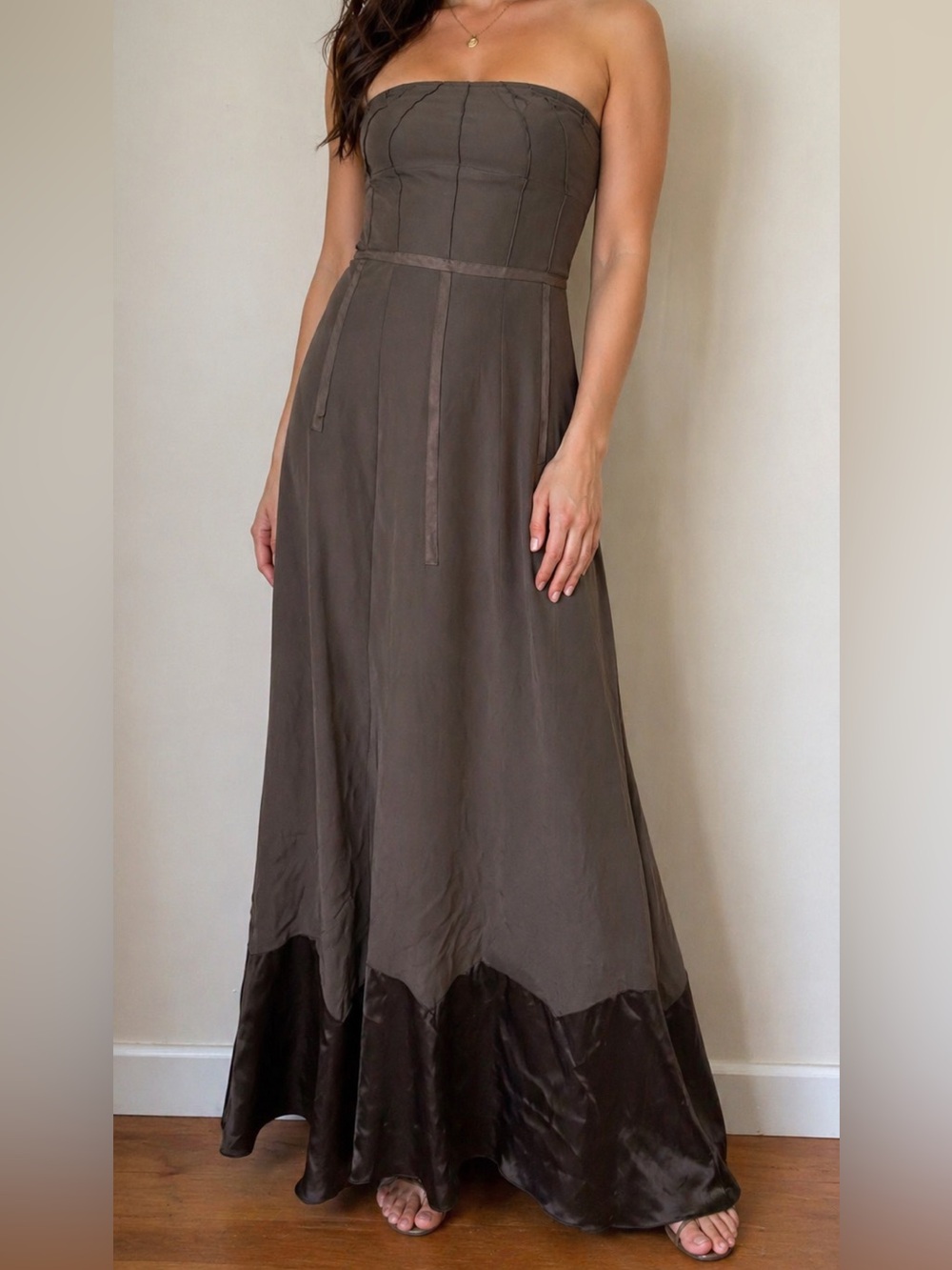 Nicole Miller 100% Silk Strapless Corset Gown - Classic Formal Dress Size 4